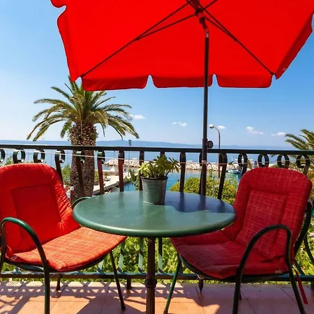 Apartment Center *