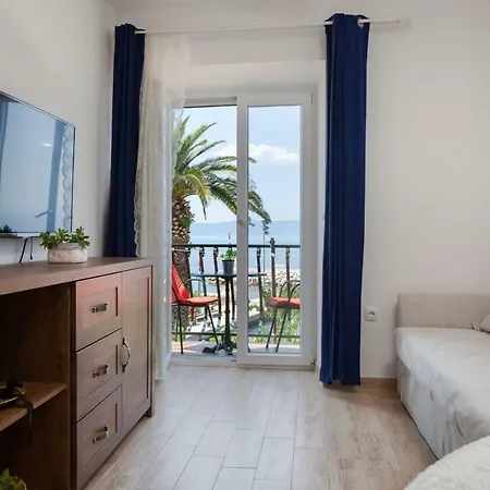 Apartment Center *