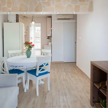 Apartment Center *